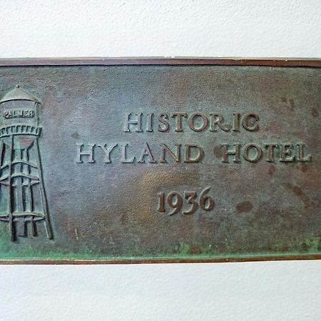 פלמר Snodgrass Suite 301, Hyland Hotel מראה חיצוני תמונה